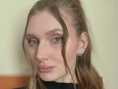 cam live show model AfraCusson