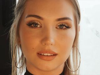 webcam sex model AlinaNeal