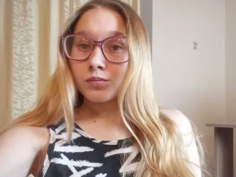 live webcam sex model AlisaVilnes