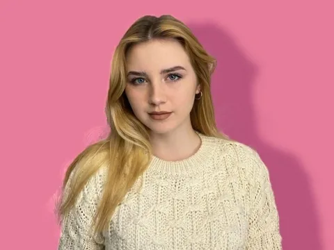 adult video chat model AlishaWalton