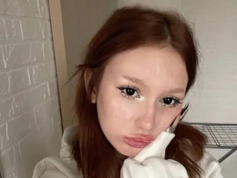 cam chat model AlmaDouglas