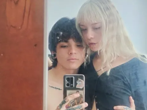 voyeur cam model AmaroandLia