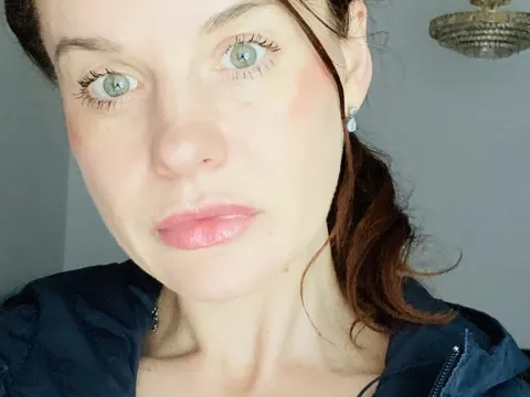 webcam show model AnnaMilenna