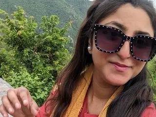 live sex model AttiyaTabassum