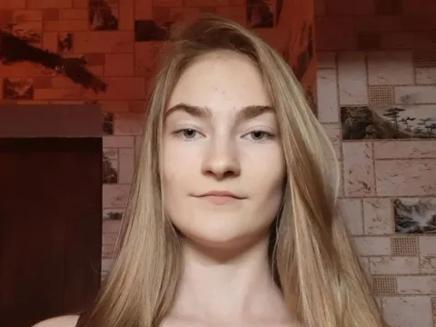porno video chat model AuroraHermite