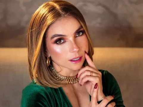 live sex chat model CamilaSantamari