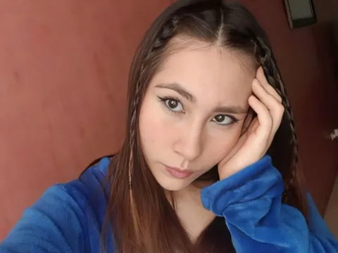 adult webcam model CarlaLisbonne