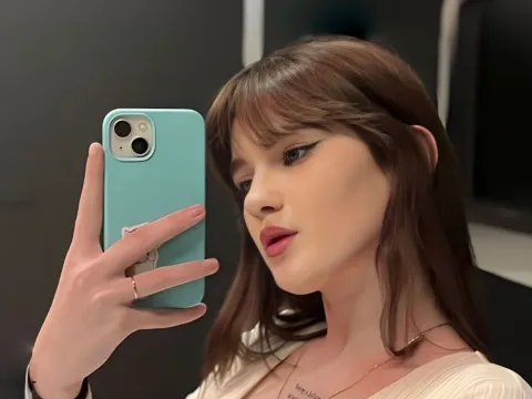 direct sex chat model CassieHorward