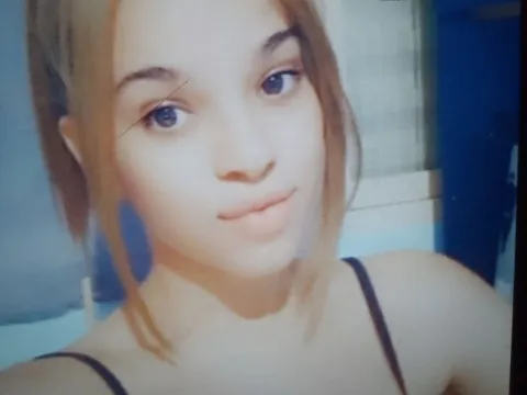 real live sex model CleosSinha