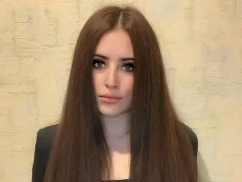 teen webcam model DanaBlay