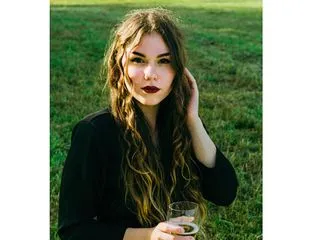 sex chat model ElaTaylor
