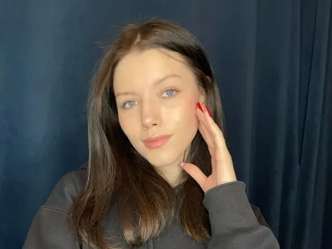 teen webcam model ElgaBellas