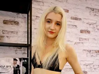 adult sex cam model ElsaQuenn