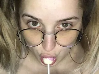 web cam sex model EmilyBriana