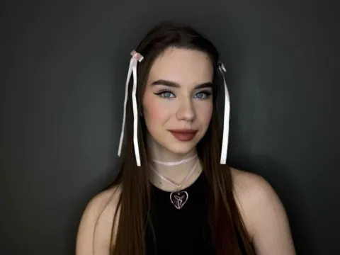 live now model EvaLaurents