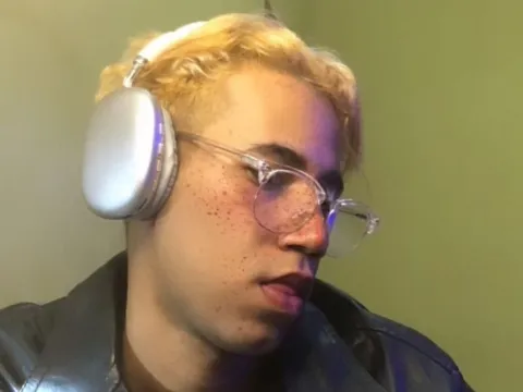 Click here for SEX WITH GeordiDelRey