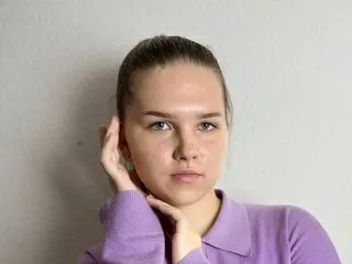 teen webcam model GwenHeritage