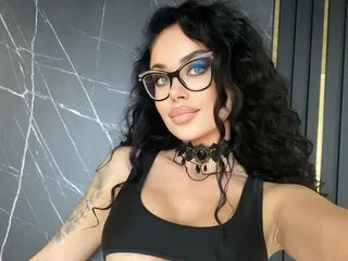 nude webcams model IngridSaint