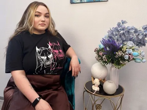 Click here for SEX WITH IsabelLewin