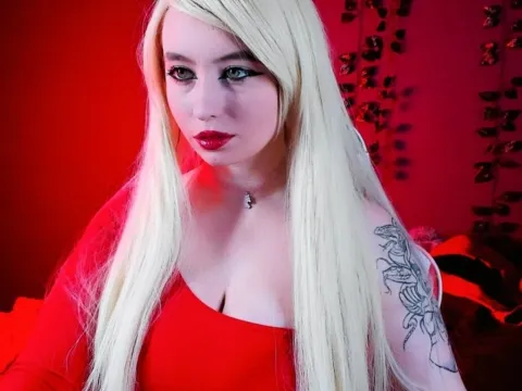 video chat and pics model KikuLoveness
