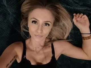 naked webcams model LenaAdams
