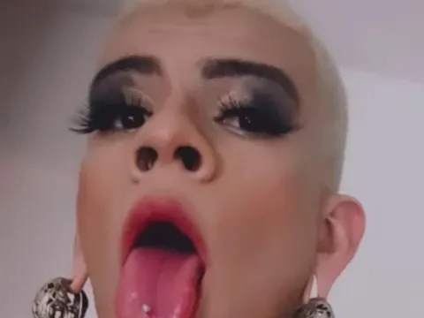Click here for SEX WITH LeynaFox