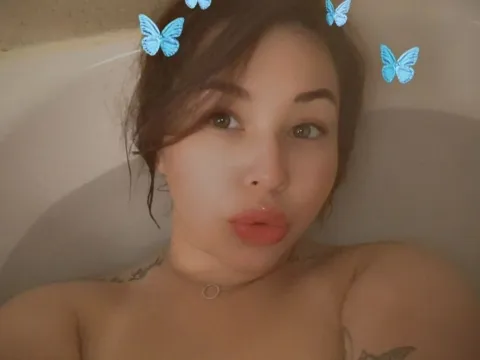 live webcam sex model LillyMartinez