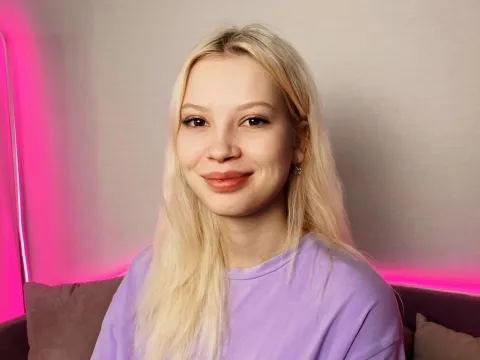 webcam stream model LinaReim