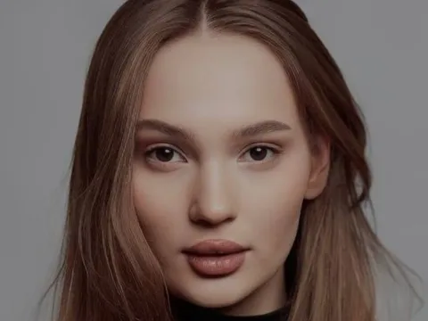 teen sex model LinnByron