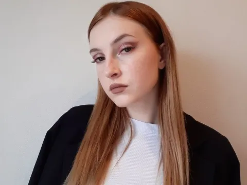 adult webcam model LoisBrabazon