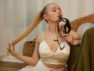 modelo de hot live sex chat LouiseKarter