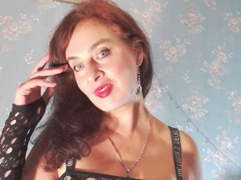 webcam show model LucianaLuxe