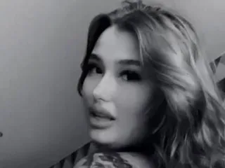 sex video live chat model LucyBridgete