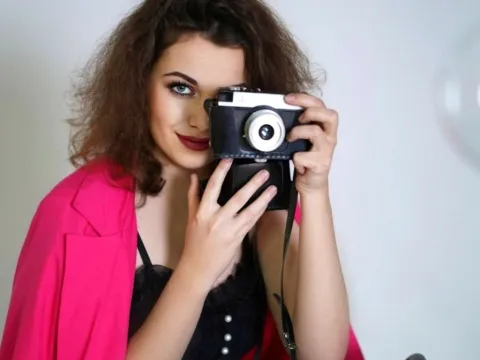 webcam stream model LucyNixon