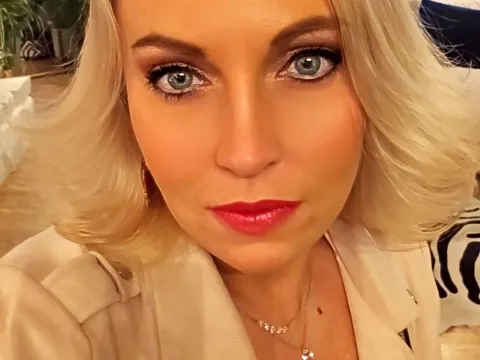 to watch sex live model LydiaCougar
