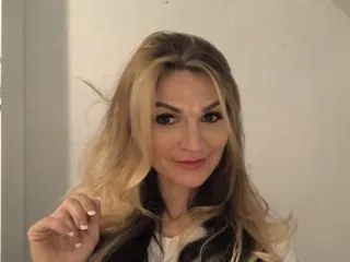 live webcam sex model MadisonCecily