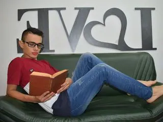 live sex talk model MatthewLewis