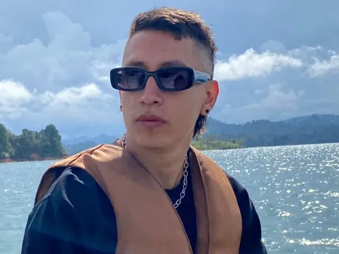Click here for SEX WITH MauricioLombardi