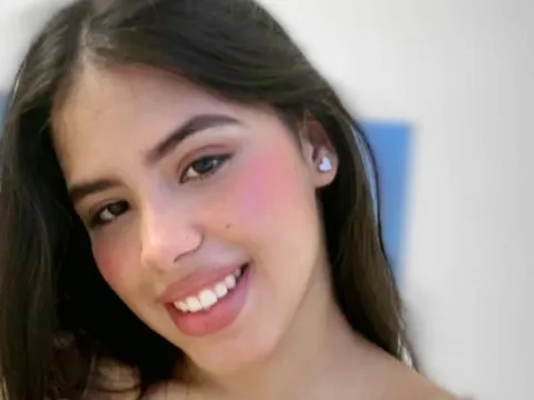 cam show model MiaFoxyx