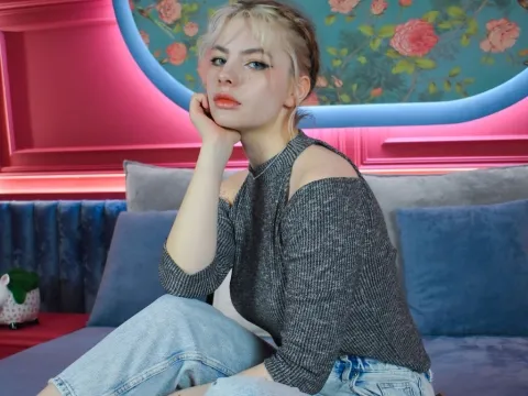 adult sex cam model MiaSiver