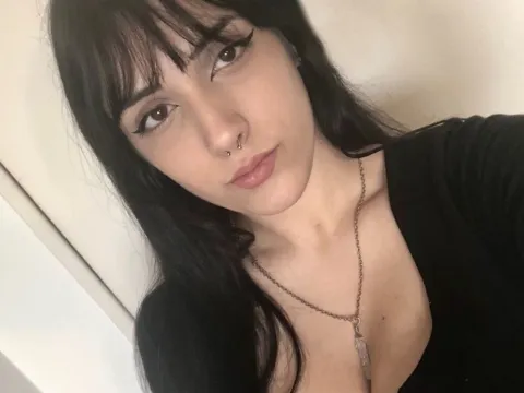 cock-sucking porn model MiahSoul