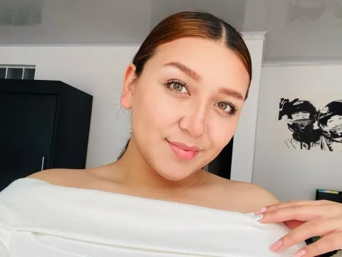friends live sex model MilaDeew