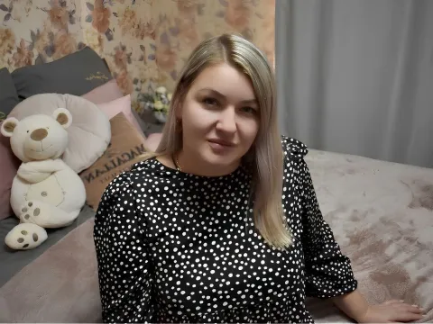 pussy webcam model NikaSkyline