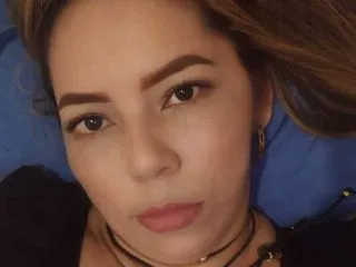 live sex model RaquellMendoza