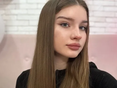 adult webcam model RoxiRoyal