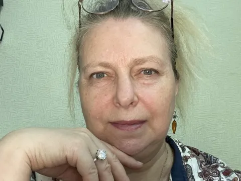 mature sex model SandraSolarwind