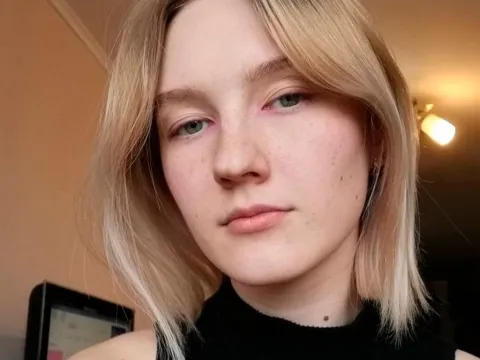live cam chat model ScarlettMil