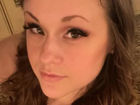 sex chat and video model SheezaFreak