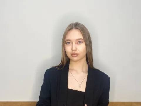 live webcam sex model SilviaFenning