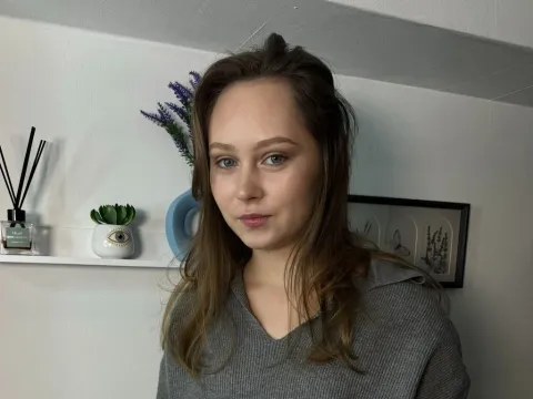 teen webcam model VeronaDenley